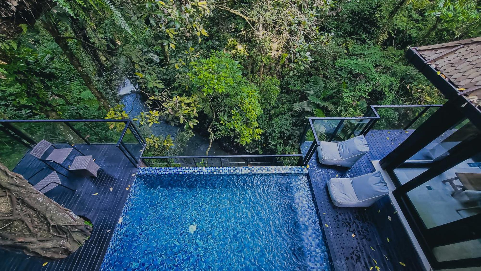 The Sebali Resort Ubud Buitenkant foto The swimming pool at the resort